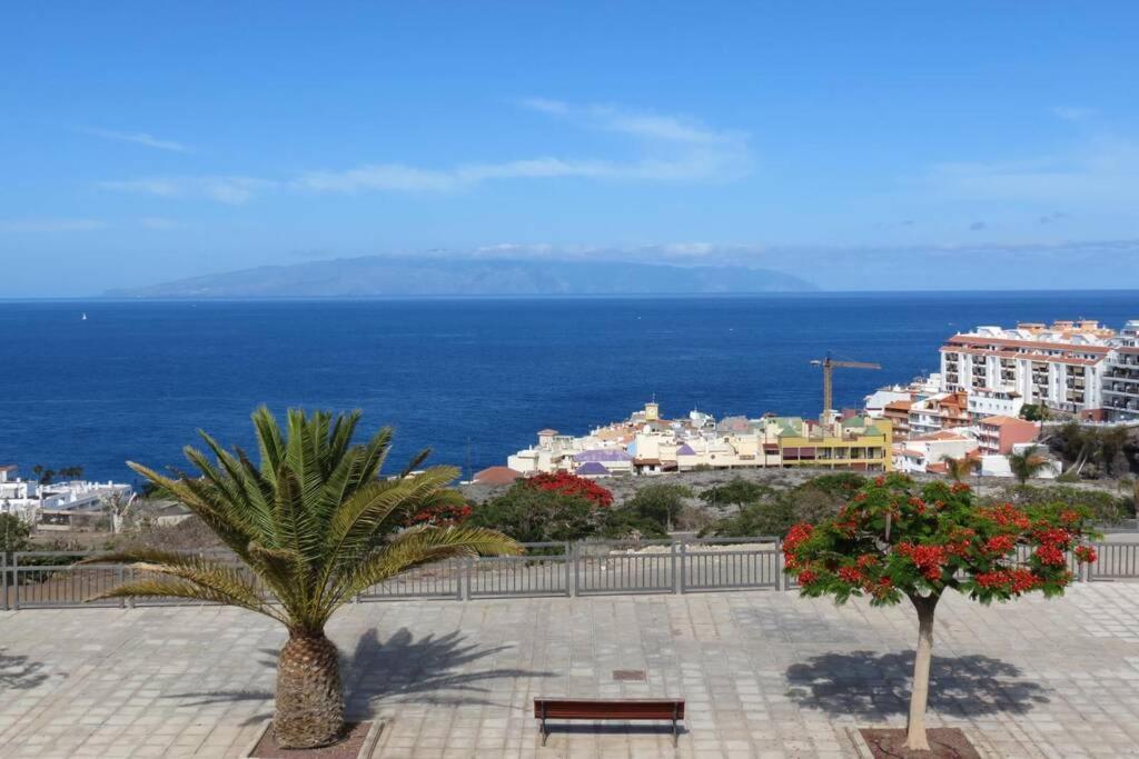 Luxury House With 3 Bedrooms, Sea Wiew And Swimming Pool In A Quiet Residence Puerto de Santiago  Exteriör bild